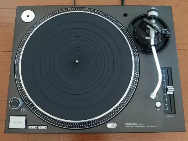 Technics SL-1200MK3D Black  Edición Japonesa